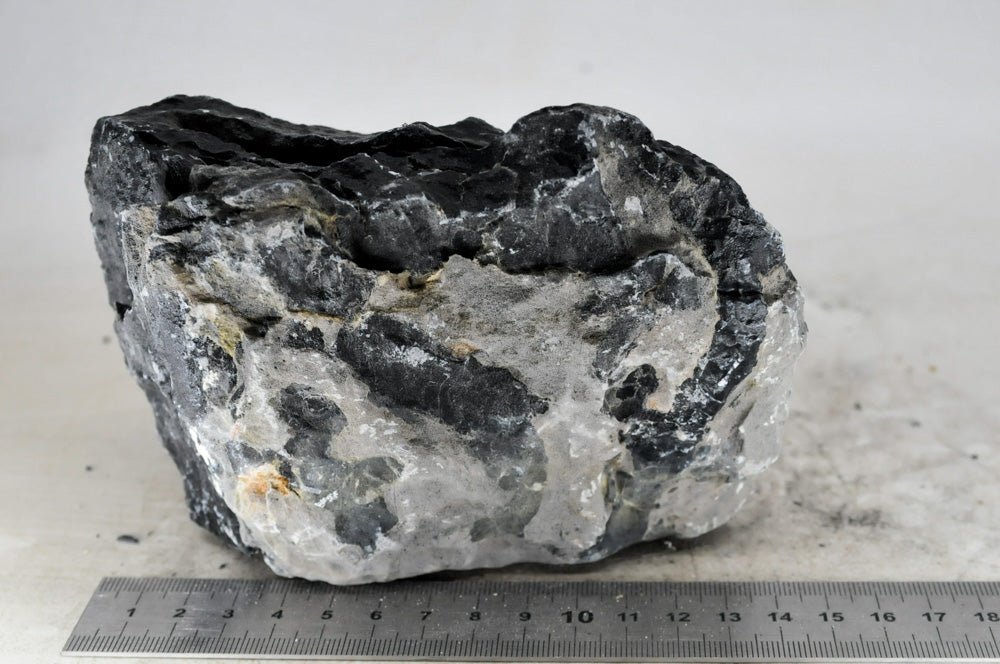 Dark Seiryu Rock M030 - Hardscape.nl