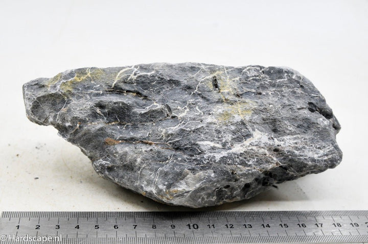 Dark Seiryu Rock M052 - Hardscape.nl