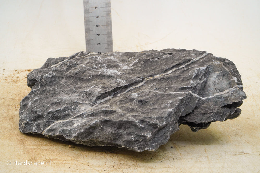 Dark Seiryu Rock M105 - Hardscape.nl