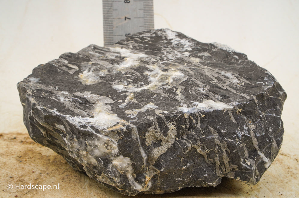 Dark Seiryu Rock M106 - Hardscape.nl