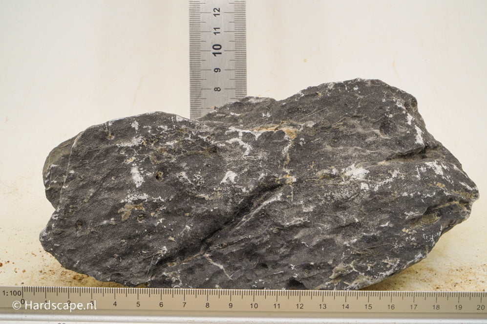 Dark Seiryu Rock M112 - Hardscape.nl