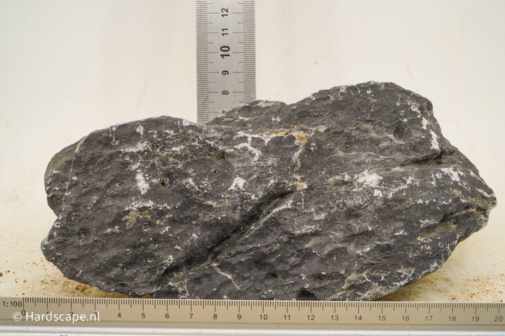 Dark Seiryu Rock M112 - Hardscape.nl