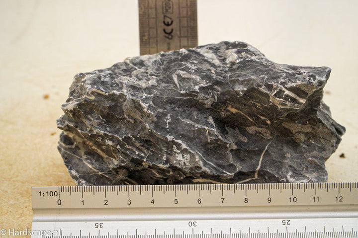 Dark Seiryu Rock S112 - Hardscape.nl