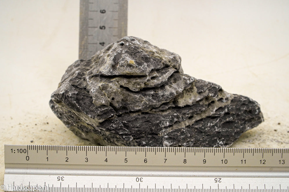Dark Seiryu Rock S146 - Hardscape.nl