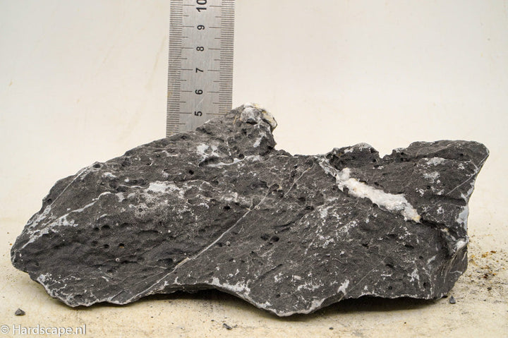 Dark Seiryu Rock S149 - Hardscape.nl