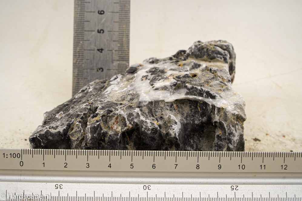 Dark Seiryu Rock S154 - Hardscape.nl