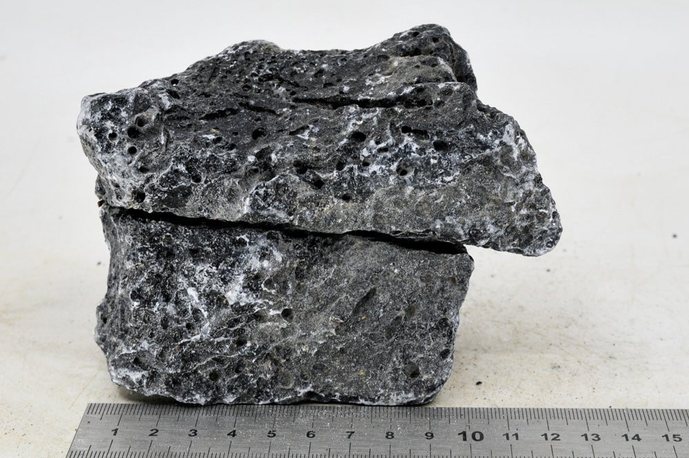 Dark Seiryu Rock S17 - Hardscape.nl