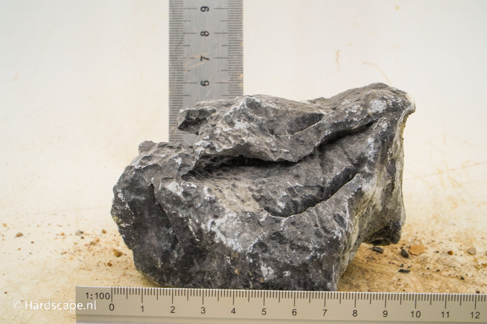 Dark Seiryu Rock S172 - Hardscape.nl
