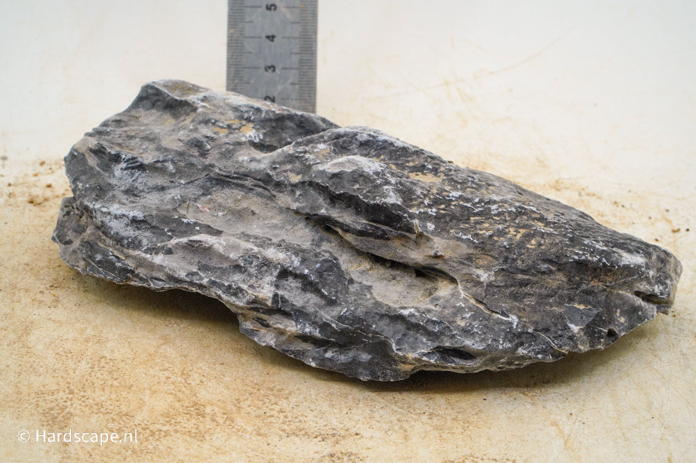 Dark Seiryu Rock S174 - Hardscape.nl