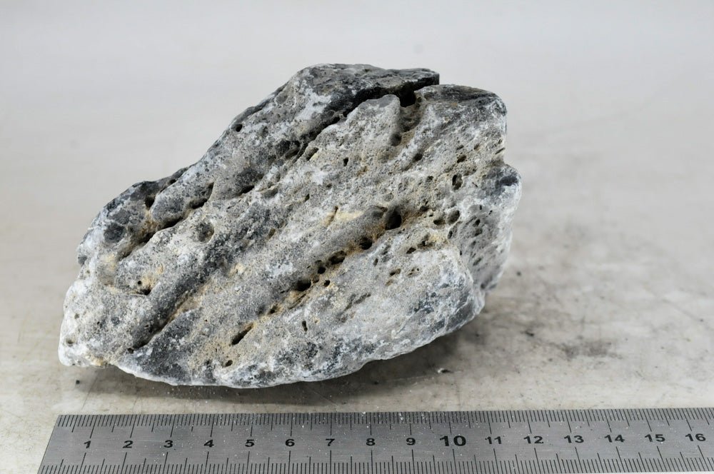 Dark Seiryu Rock S59 - Hardscape.nl