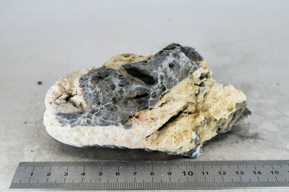 Dark Seiryu Rock S68 - Hardscape.nl
