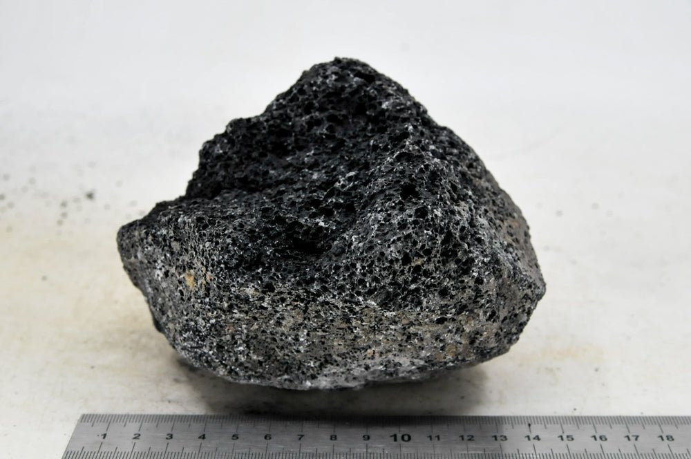Black Lava Rock L18 - Hardscape.nlLarge