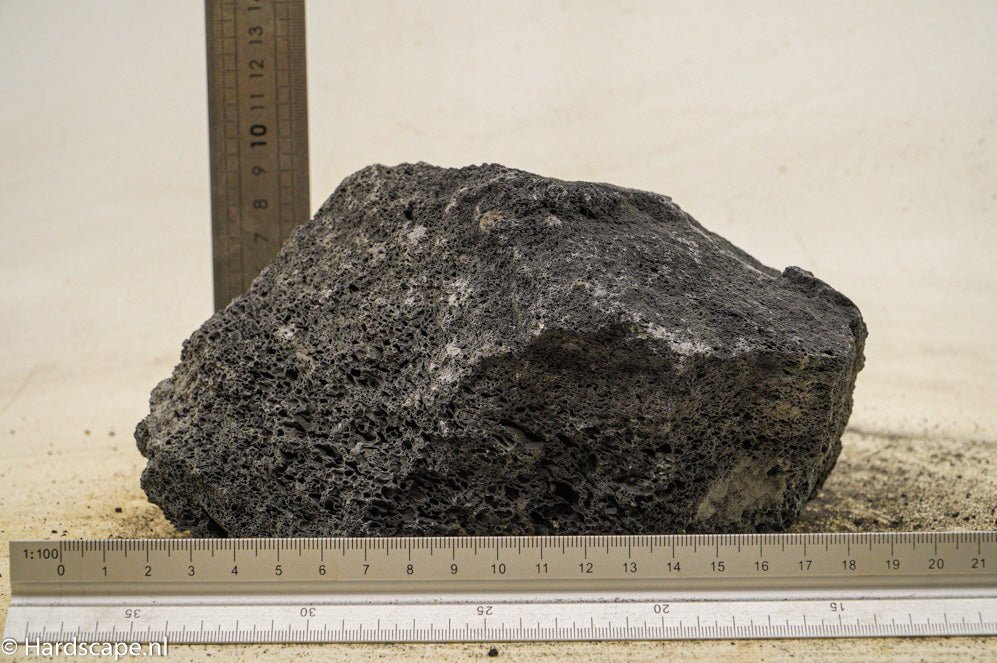 Black Lava Rock L54 - Hardscape.nlLarge