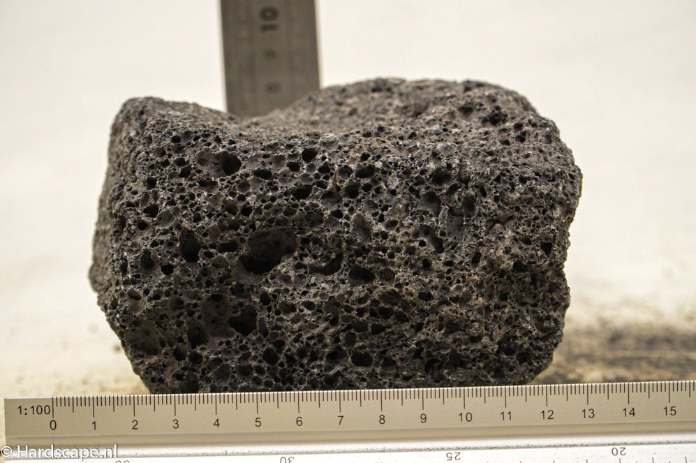 Black Lava Rock M104 - Hardscape.nlMedium