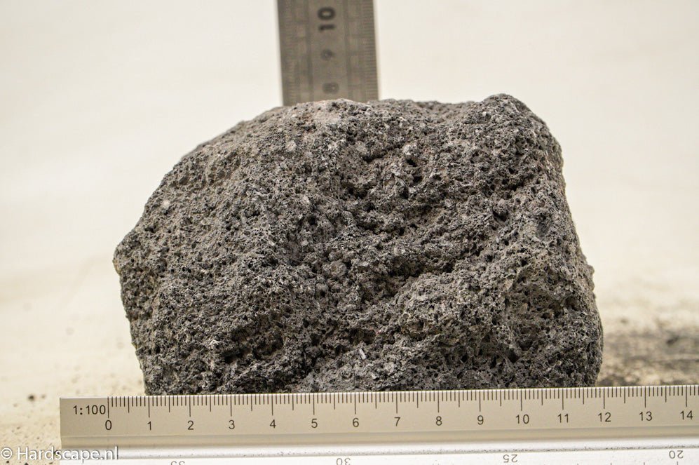 Black Lava Rock M104 - Hardscape.nlMedium
