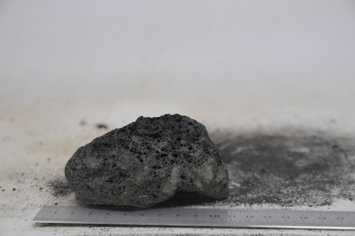 Black Lava Rock S156 - Hardscape.nlSmall