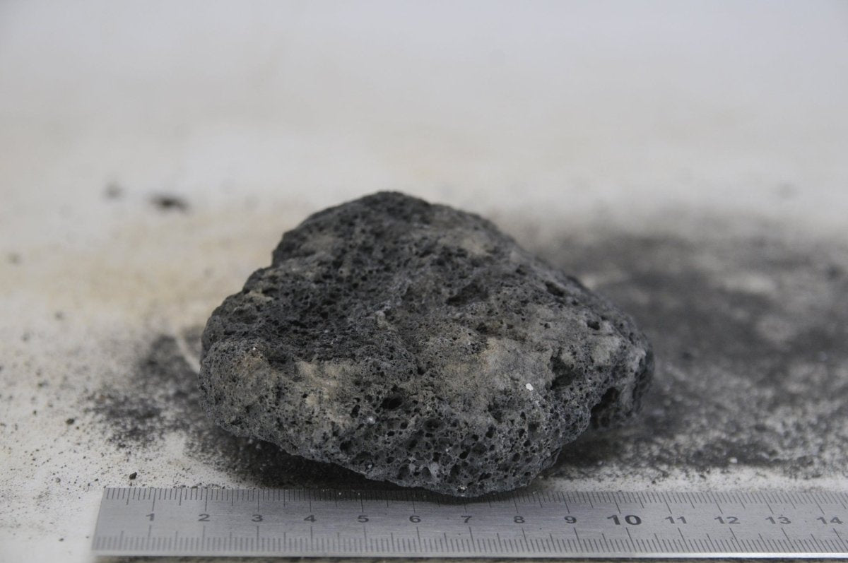 Black Lava Rock S157 - Hardscape.nlSmall