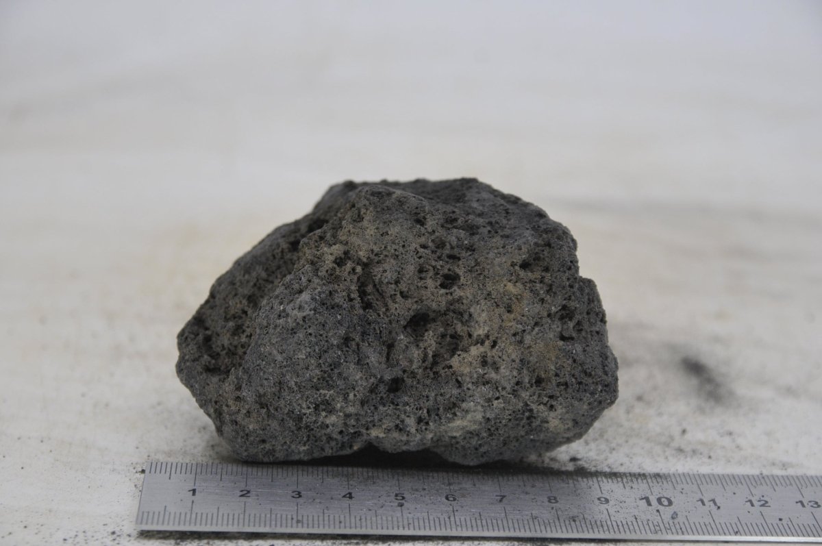 Black Lava Rock S167 - Hardscape.nlSmall