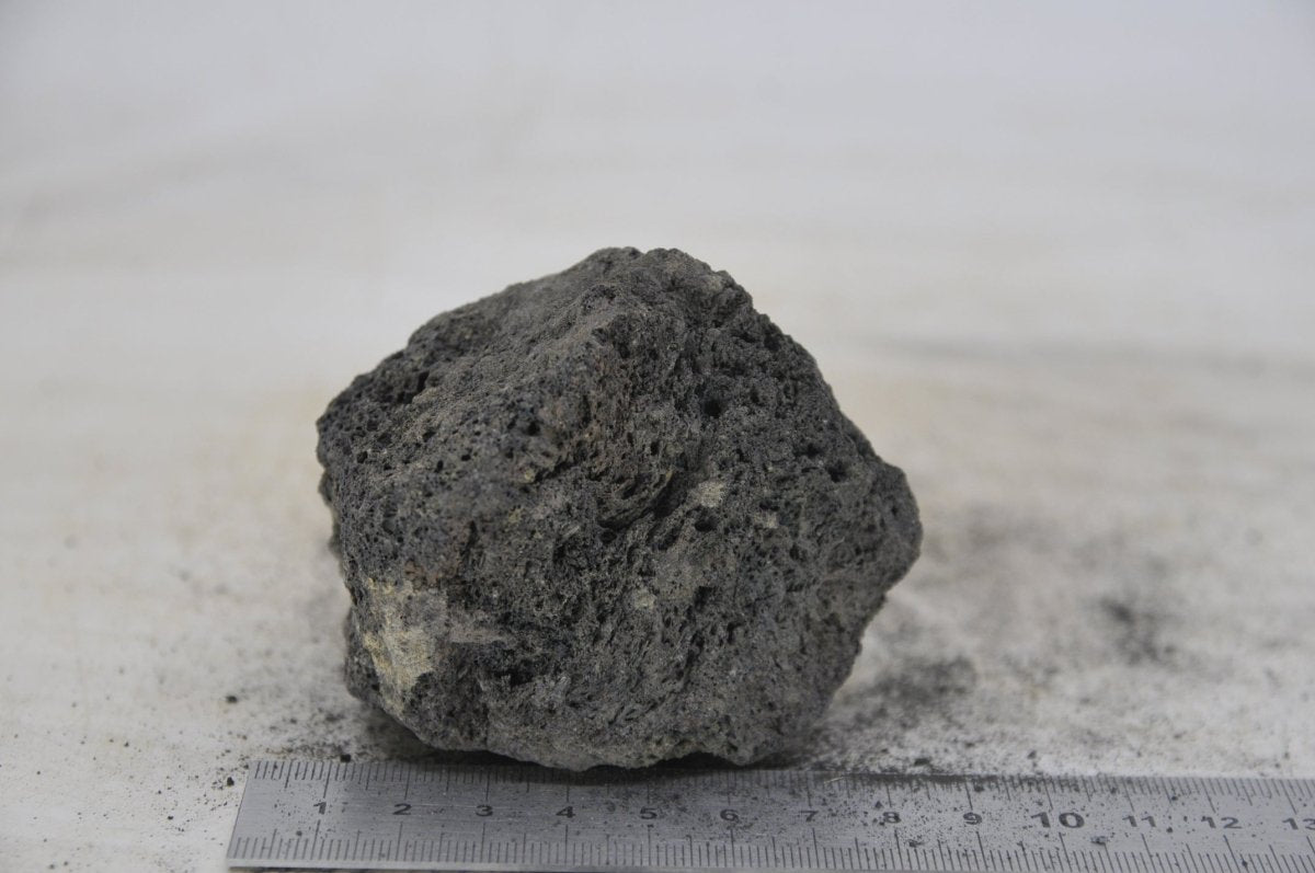 Black Lava Rock S179 - Hardscape.nlSmall