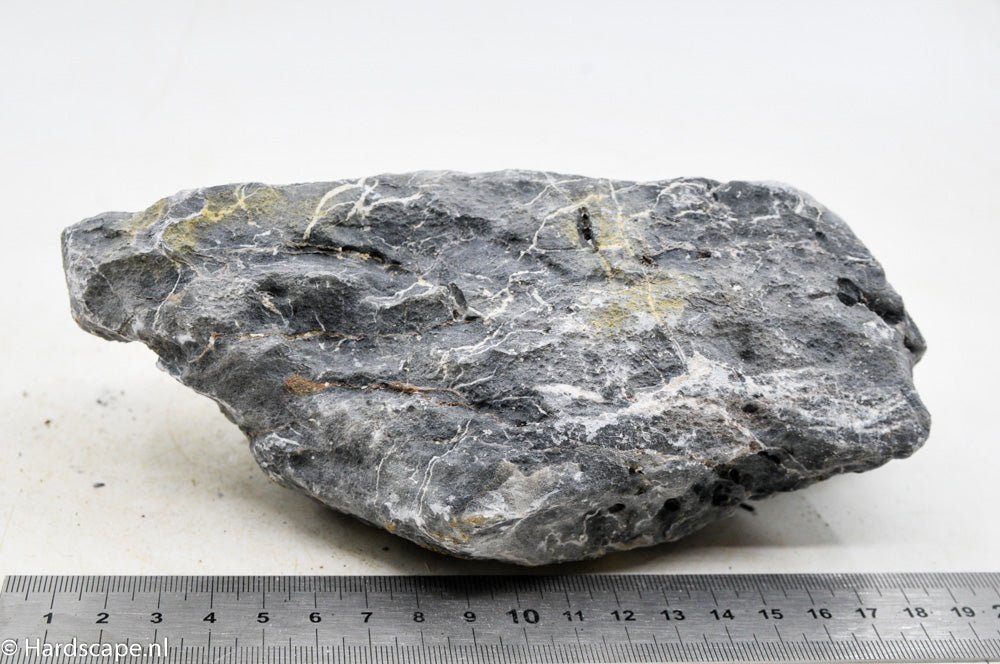 Dark Seiryu Rock M052 - Hardscape.nlMedium